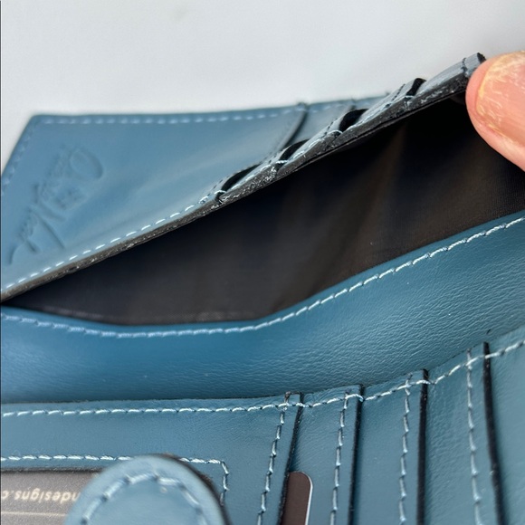 Patricia Nash Wallet - Picture 7 of 9